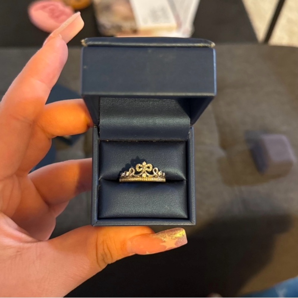 Enchanted Disney Diamond Cinderella Bow Tierra ring